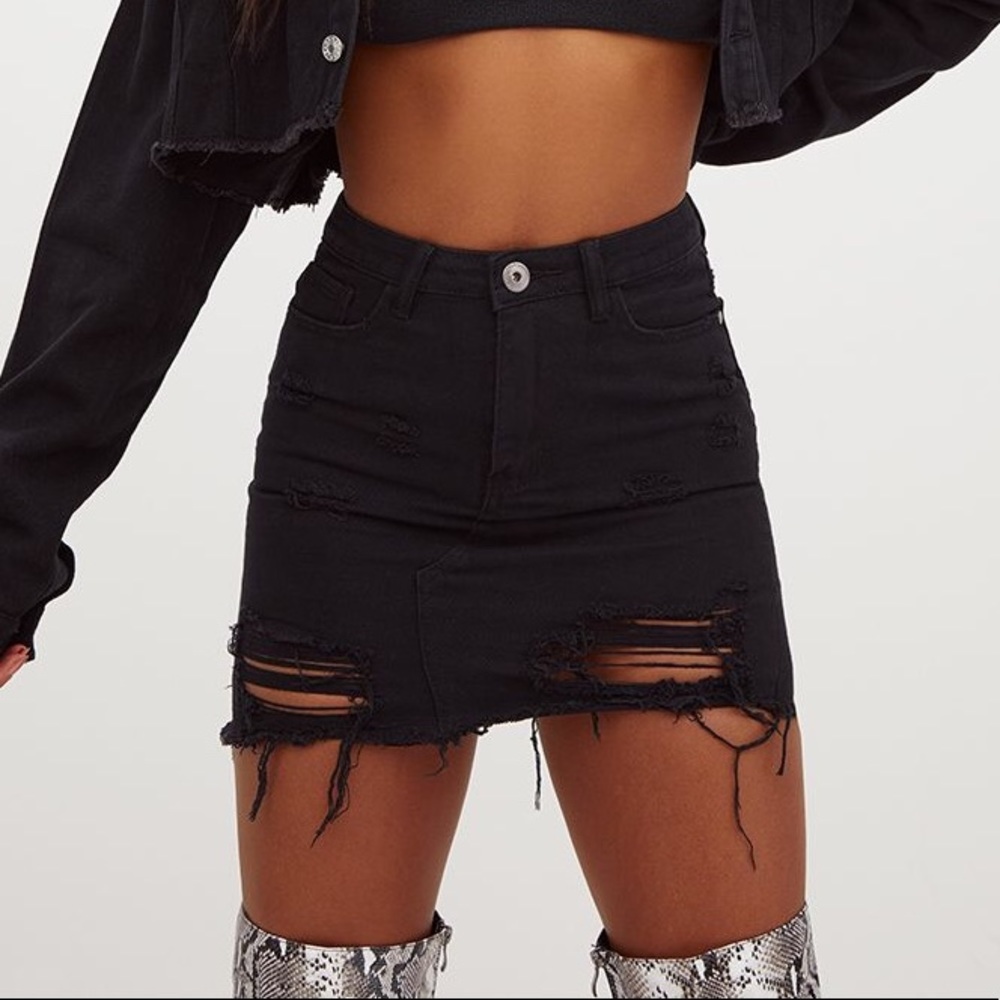 Pretty Little Thing Black Ripped Skirt